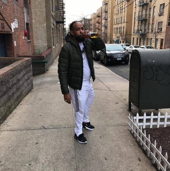 Meet your Posher, Gregory - Picture 1 of 1